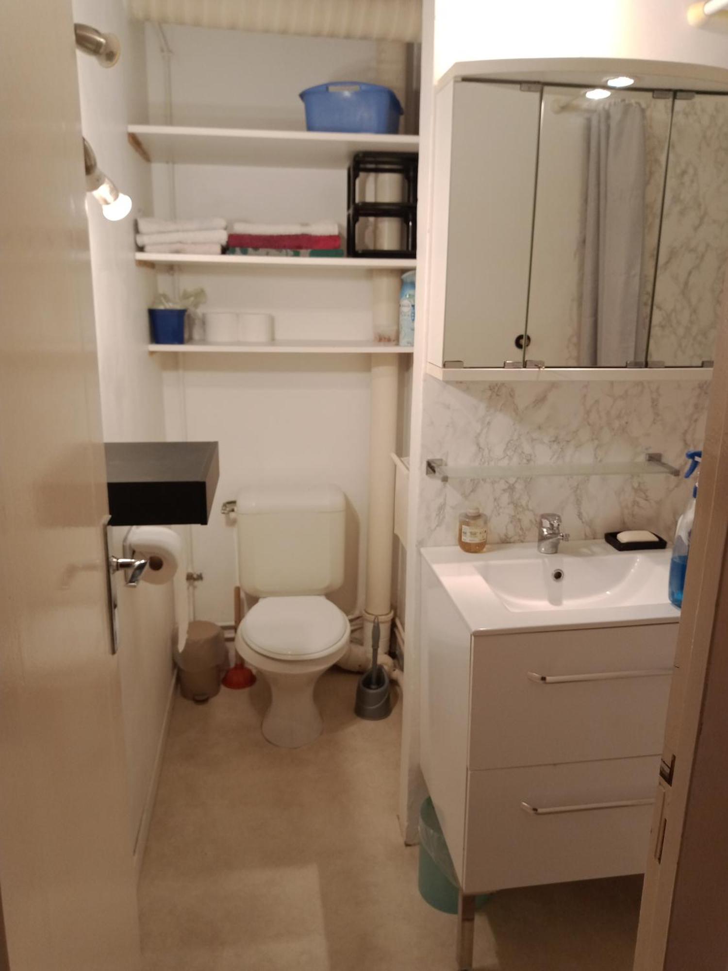 Appartement Appartement, Grand Pavois, 28 Rue Anatole France, Lumineux, Plein Centre, A Pied, Parking Prive, Ascenseur, Arrivee Autonome, *